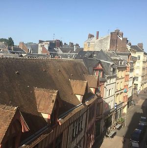 Bel appartement dans le centre historique de Rouen Exterior photo