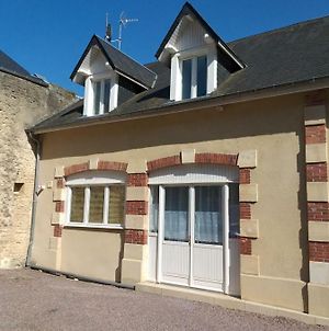 Villa La maison des Jeanne à Bayeux Exterior photo