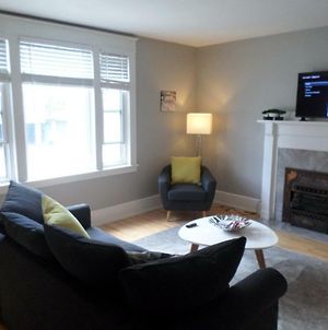 Appartement Beautiful, Clean, Quiet 2 Br-In Downtown Ottawa. Parking, Wifi And Netflix Included Exterior photo