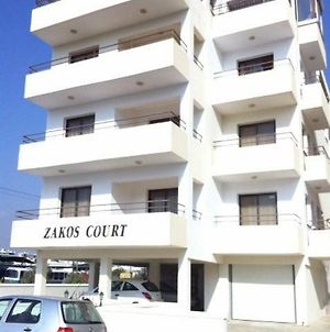 Zakos Court Apartments Larnaca Exterior photo