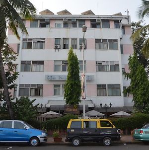 Sea Palace Hotel - Near Gateway Of India Bombay Exterior photo