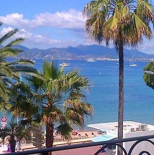 Apartment On The Croisette With Sea View Cannes Room photo