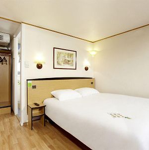 Campanile Hotel Mayenne Room photo