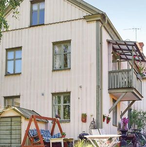 Nice Apartment In Vimmerby With 3 Bedrooms And Wifi Exterior photo