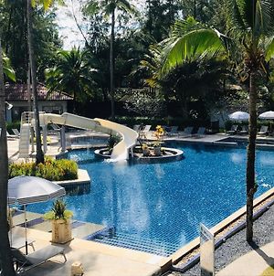 Palm Galleria Resort Khao Lak Exterior photo