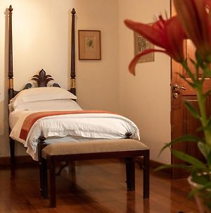 Hôtel Le Colonial 1506 - Exclusive Luxury Hideaway à Kochi Exterior photo