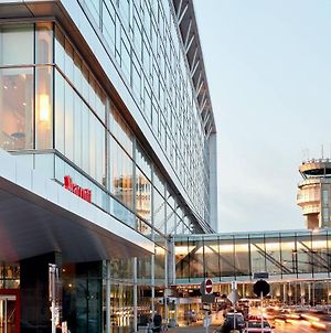 Montreal Airport Marriott In-Terminal Hotel Dorval Exterior photo