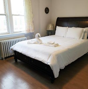 Cozy Private Rm Heart Of North York Free Parking Full Kitchen Close To Downtown Toronto Exterior photo