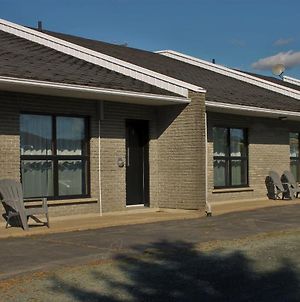 Motel Du Canton Racine Exterior photo