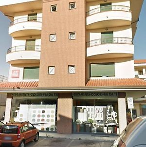 Appartamento Centrocittà a 5 min dal mare Giulianova Exterior photo