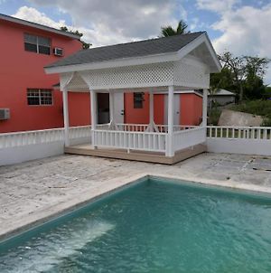 Appartement Tropical Hideaway à Nassau Exterior photo