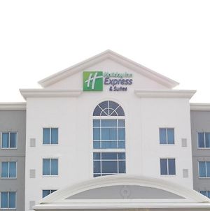 Holiday Inn Express Hotel & Suites Columbia-Fort Jackson, An Ihg Hotel Exterior photo
