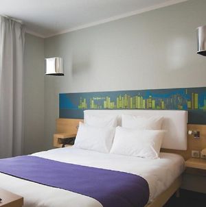 Aparthotel Appart’City Confort Lyon Cité Internationale à Caluire-et-Cuire Exterior photo