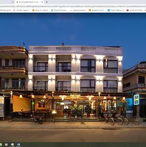 Backhome Hostel & Bar Hội An Exterior photo