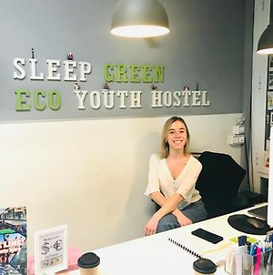 Sleep Green - Certified Eco Youth Hostel Barcelone Exterior photo