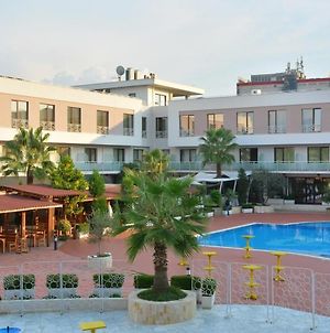 Te Stela Resort & Spa Tirana Exterior photo