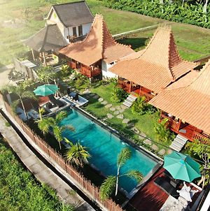 Galang Hari Villa Ubud Exterior photo