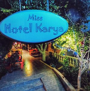 Miss Hotel Karya Oren  Exterior photo