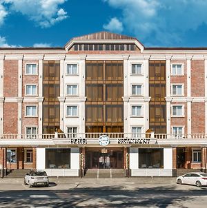 Hôtel Carat à Krasnodar Exterior photo