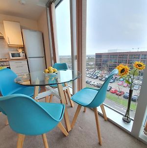 Dazzon Apartments - Hub - Central Mk Milton Keynes Exterior photo