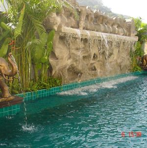 Sm Resort Patong Exterior photo