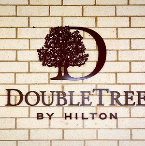 Hôtel Doubletree By Hilton Columbus/Worthington Exterior photo