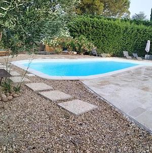 Villa de 3 chambres avec piscine privee jardin clos et wifi a Eyragues Exterior photo