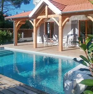 Villa de 3 chambres a Soulac sur Mer a 600 m de la plage avec piscine privee et jardin clos Exterior photo