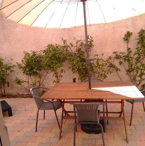 House With 2 Bedrooms In Marseille, With Enclosed Garden And Wifi - 10 Km From The Beach Vr Mirabeau Exterior photo