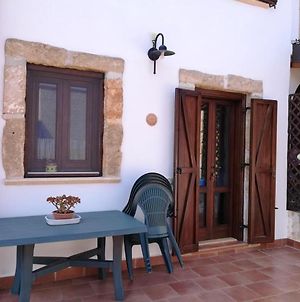 One Bedroom Appartement With Wifi At Palerme Exterior photo