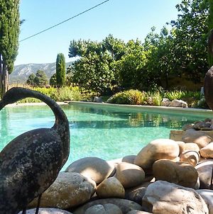 Maison de 2 chambres avec piscine partagee jardin amenage et wifi a Oppède Exterior photo