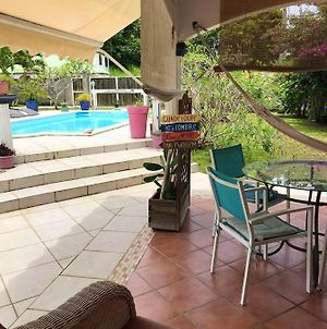 Appartement Studio avec piscine partagee terrasse amenagee et wifi a Les Abymes Exterior photo