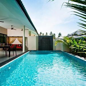 At Pool Villa Resort Chonburi Exterior photo