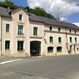 Hôtel Logis Le Petit Trôo du Cheval Blanc Exterior photo