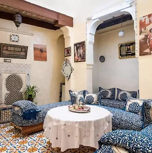 Family Room For 6 Peoples Sunny Riad Inside Medina Fes El Bali Exterior photo