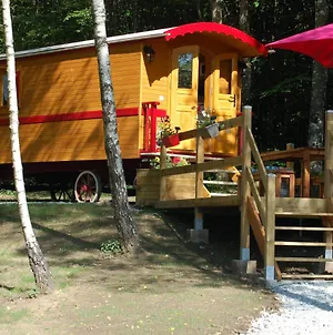Villa les roulottes du petit bois à Neuvic  Exterior photo