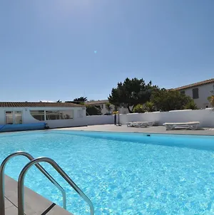 Location dans résidence avec piscine à 50m de la plage La Couarde-sur-Mer Exterior photo