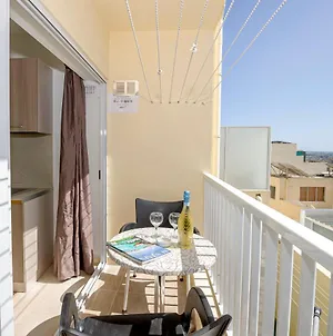 Summer Breeze Comfort Sunny Apartments Close To The Sandy Beaches - By Getawaysmalta Mellieħa Exterior photo