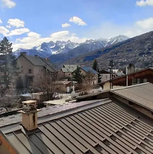 Maison calme indépendante et vue sur les montagnes Briançon Exterior photo