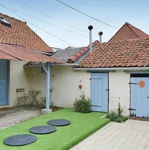 Nice Home In Grigny With 2 Bedrooms Exterior photo