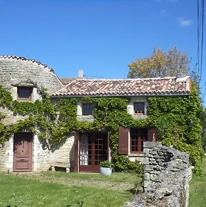 Traditional Charentais cottage near Royan Balanzac Exterior photo