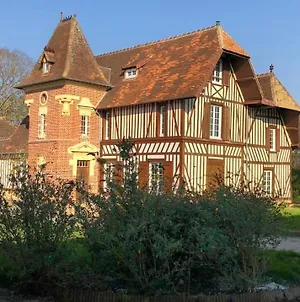 Villa Manoir Normand au cœur d’un Domaine Equestre à Saint-Samson Exterior photo