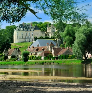 Maison de village en bord de rivière Narcy Exterior photo