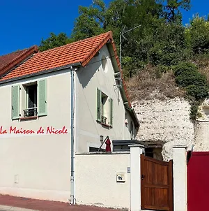 Maison de village aux portes de la Normandie Mousseaux-sur-Seine Exterior photo