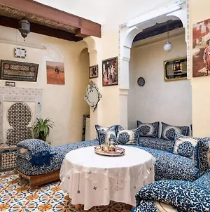 Family Room For 18 Peoples Sunny Riad Inside Medina Fes El Bali Exterior photo