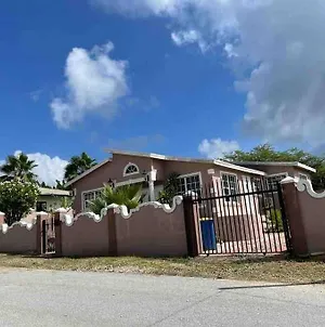 Villa Beautiful House In Sabana Basora Aruba! à Savaneta Exterior photo