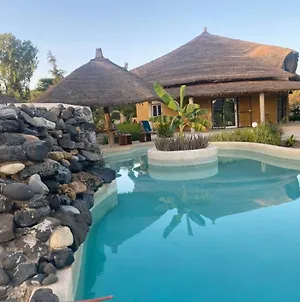 Villa avec piscine à Ndangane Exterior photo
