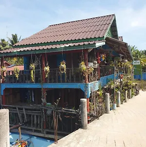 Seng Long Guesthouse Kaôh Rŭng Exterior photo