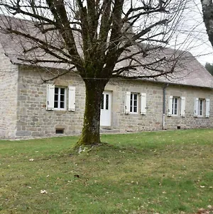 Villa Le Hameau De Donnedevie à Marcillac-la-Croisille Exterior photo