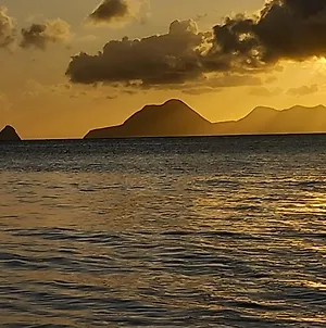 West Indies Caritan Exterior photo